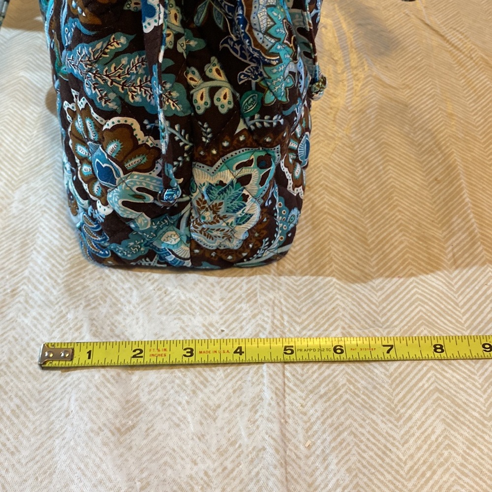 Vera Bradley Tote in blue/brown paisley - Picture 6 of 8
